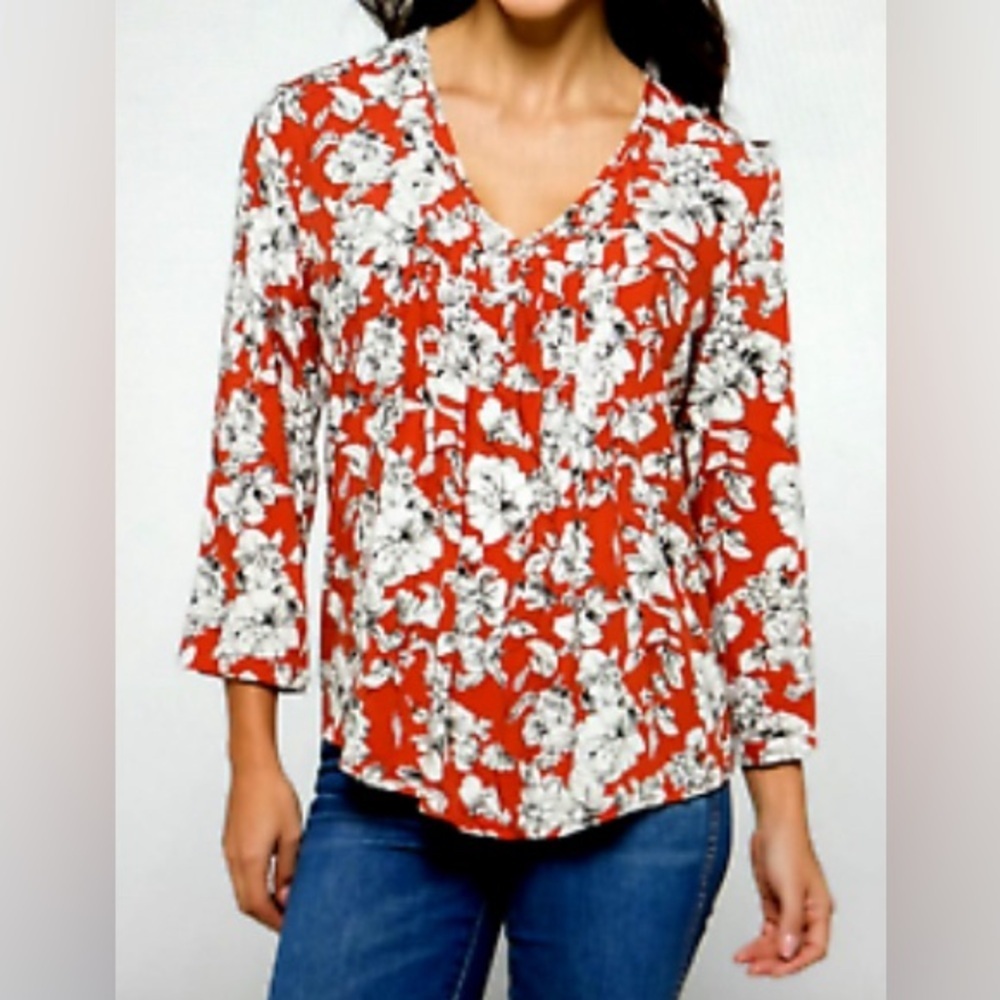 Fun2Fun - NEW - Maley Pleated Detail Blouse - Stitch Fix Floral 3/4 Sleeve Top.